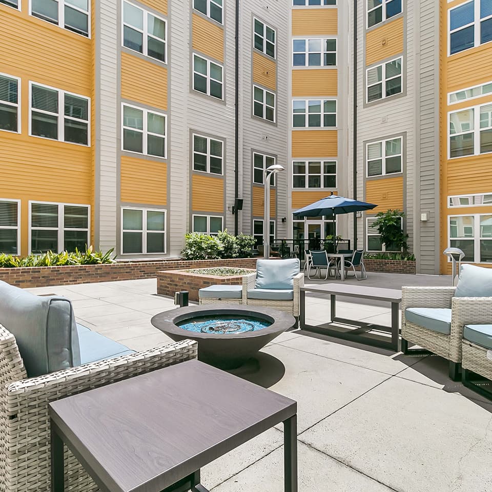 Courtyard-02-930-NoMo